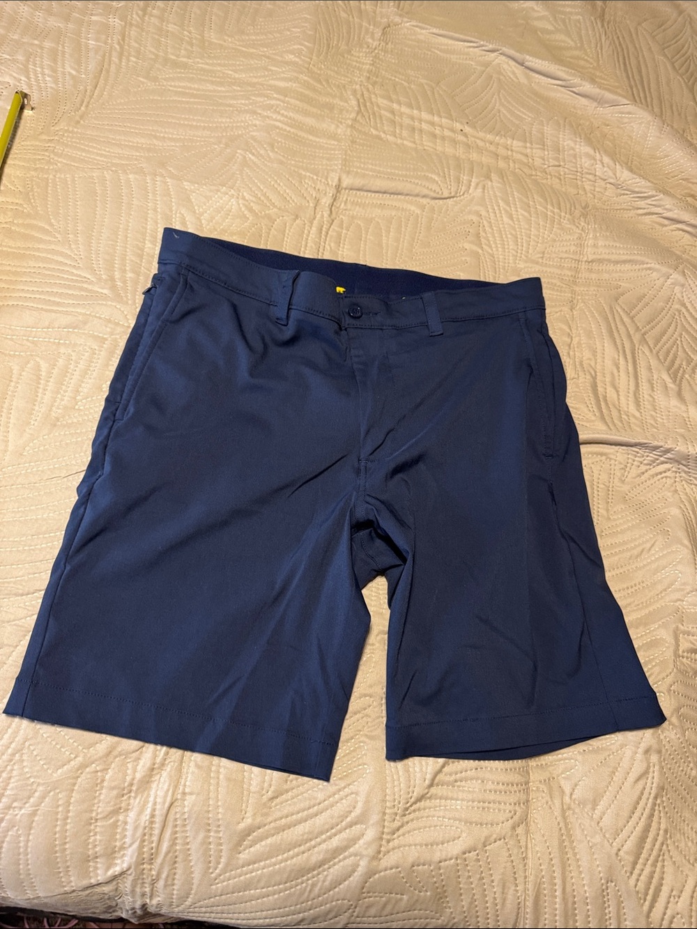 Jack Nicklaus Men's Blue  Golf Performance Shorts, bears on inner waste band.34